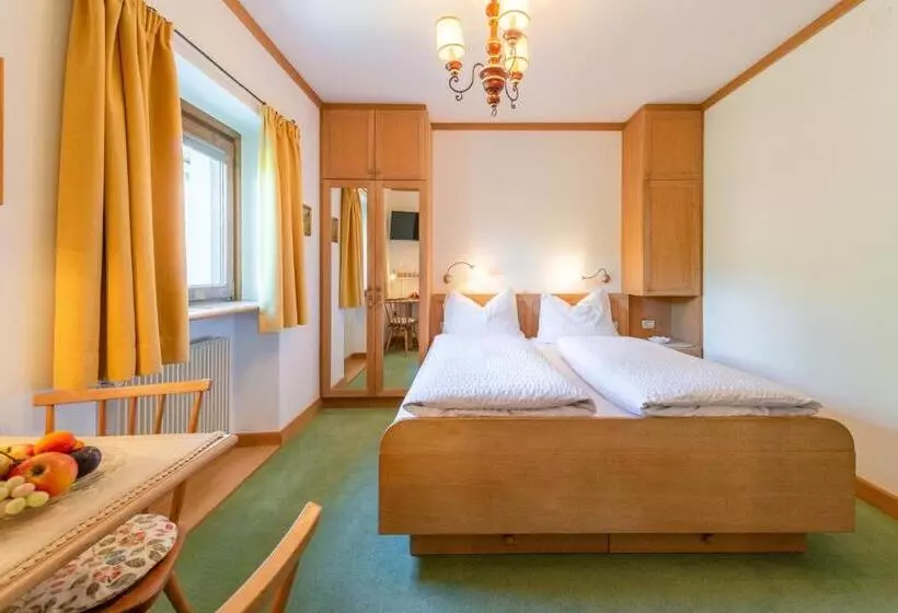 ベッドアンドブレックファースト Haus Oberhofer