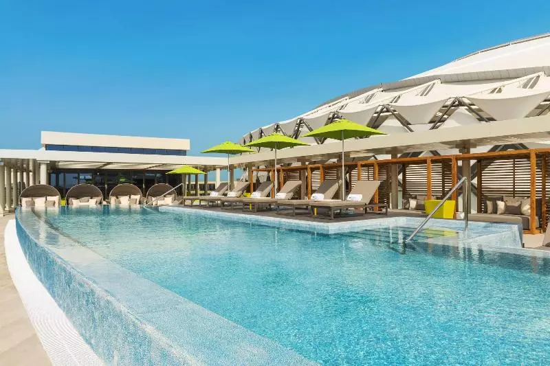 Hotelli Aloft Al Ain