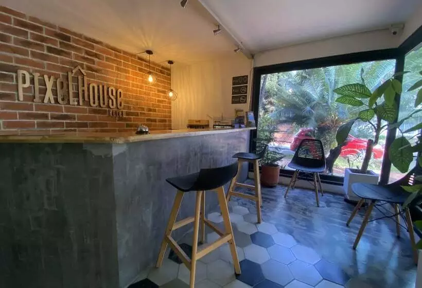 Hotelli Ayenda 1224 Pixel House