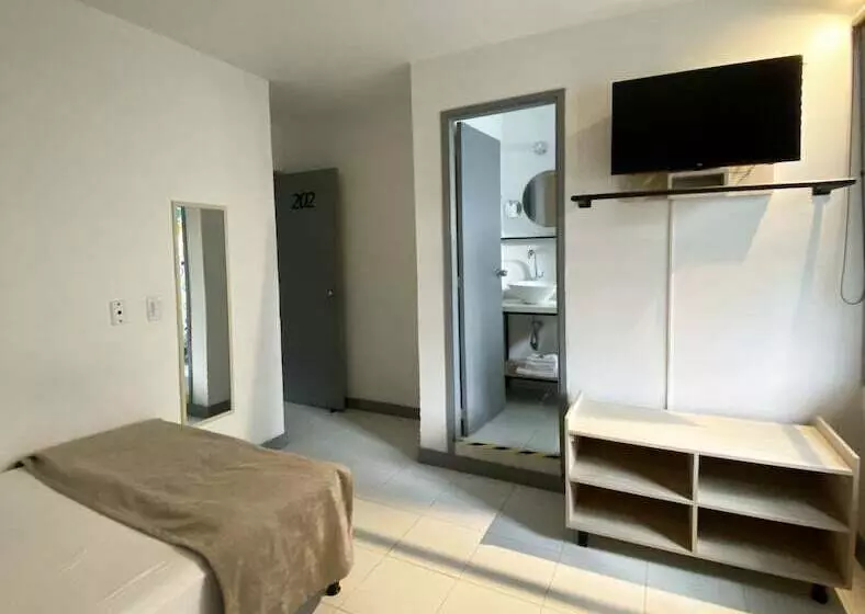 Hotelli Ayenda 1224 Pixel House