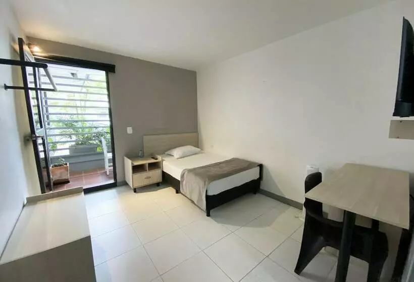 Hotelli Ayenda 1224 Pixel House