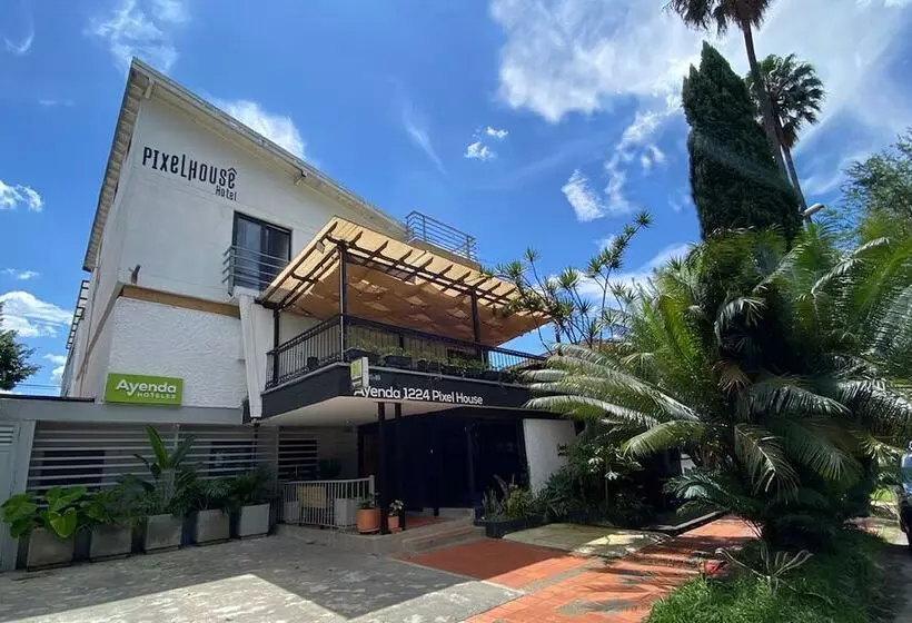 Hotelli Ayenda 1224 Pixel House