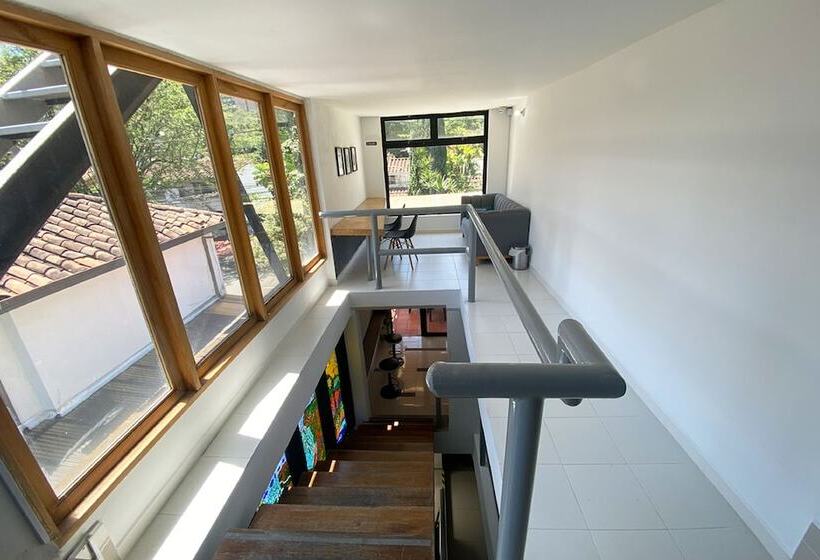 בית מלון כפרי Ayenda 1224 Pixel House