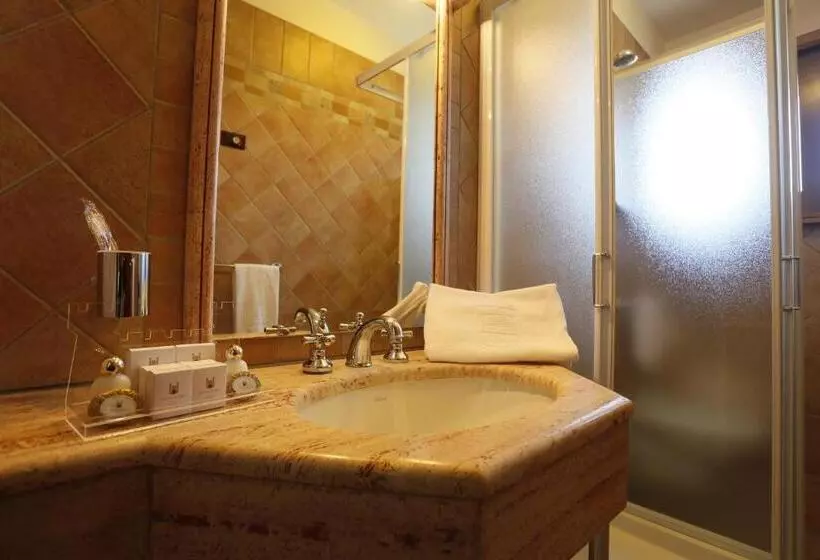 Hotelli Castello Di Septe