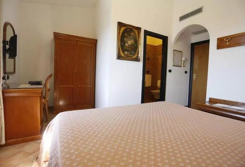 Hotelli Castello Di Septe