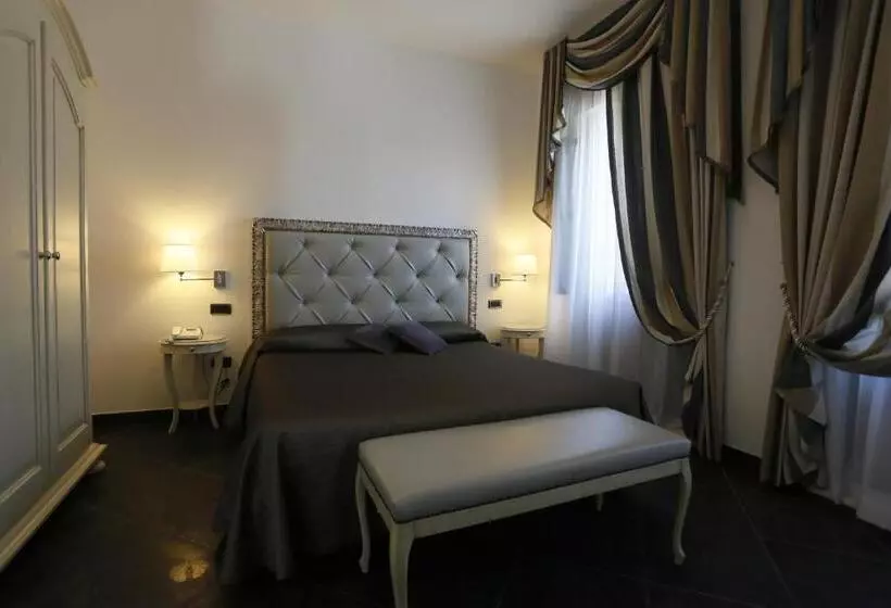 Hotelli Castello Di Septe