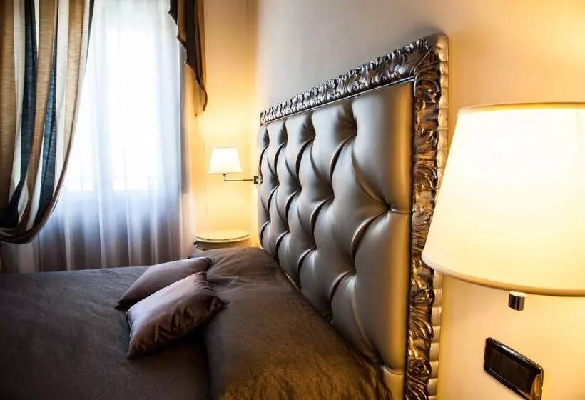 Hotelli Castello Di Septe