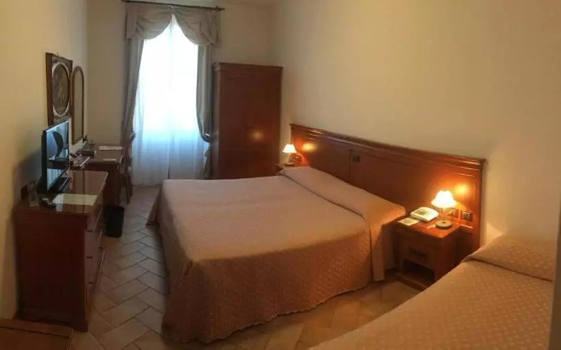 Hotelli Castello Di Septe