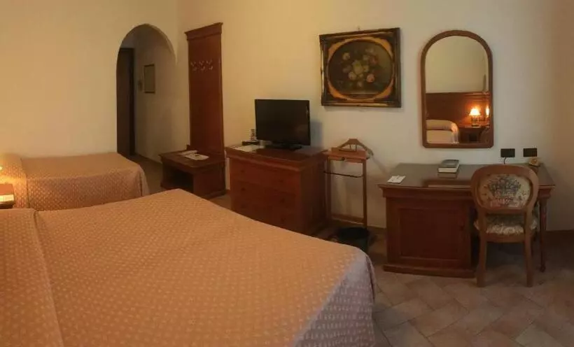 Hotelli Castello Di Septe