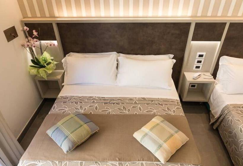 酒店 Cavour Cesenatico