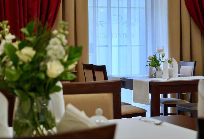 Отель Dąbrowski