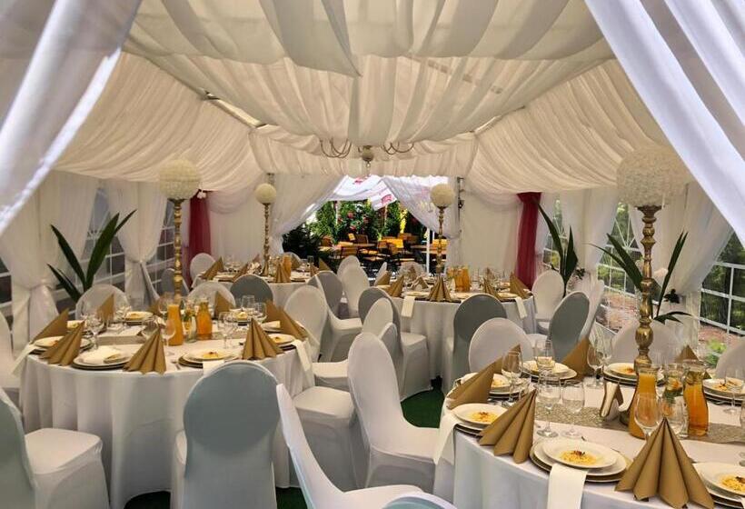 Отель Dąbrowski