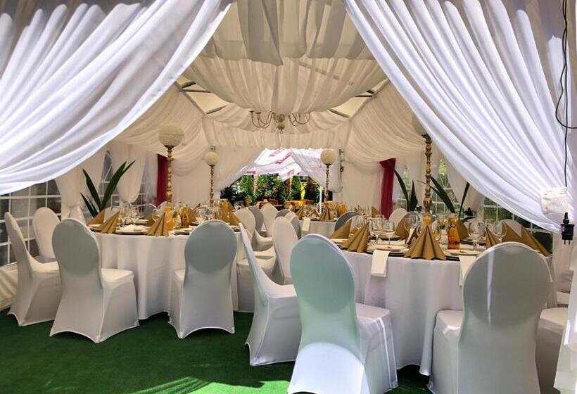 Отель Dąbrowski