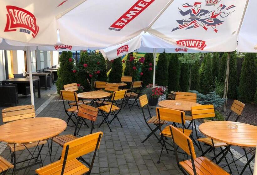 Отель Dąbrowski