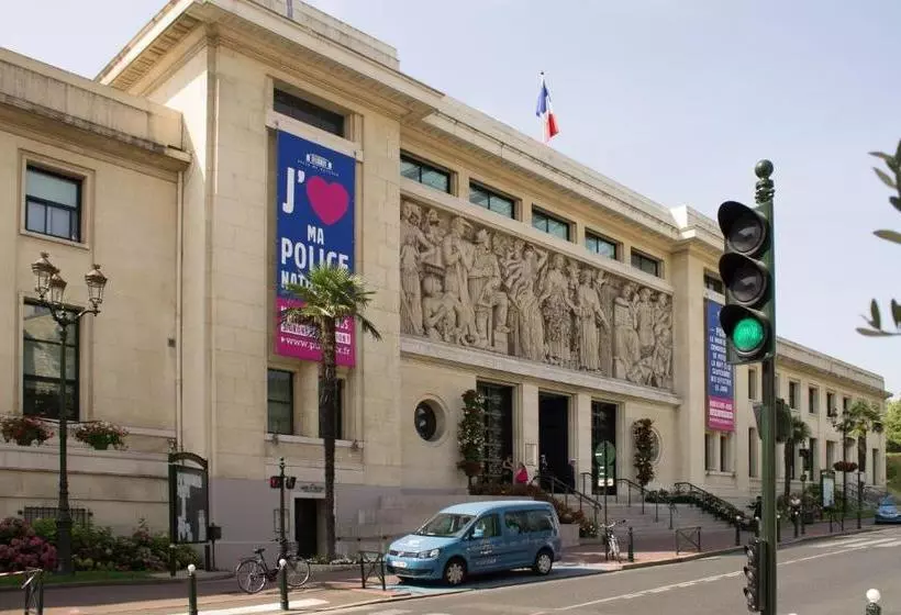 ホテル Hôtel De Paris La Défense