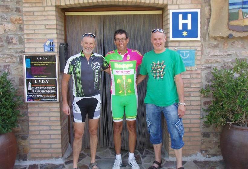 Отель La Posada De Villalangua