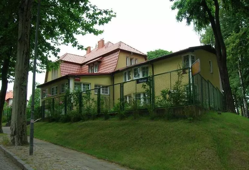 ホテル Pod Platanami