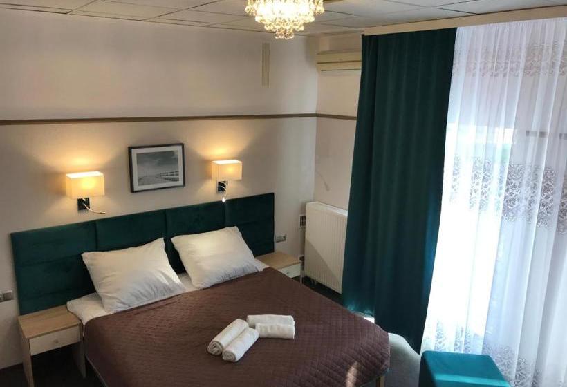 酒店 & Restauracja Glass