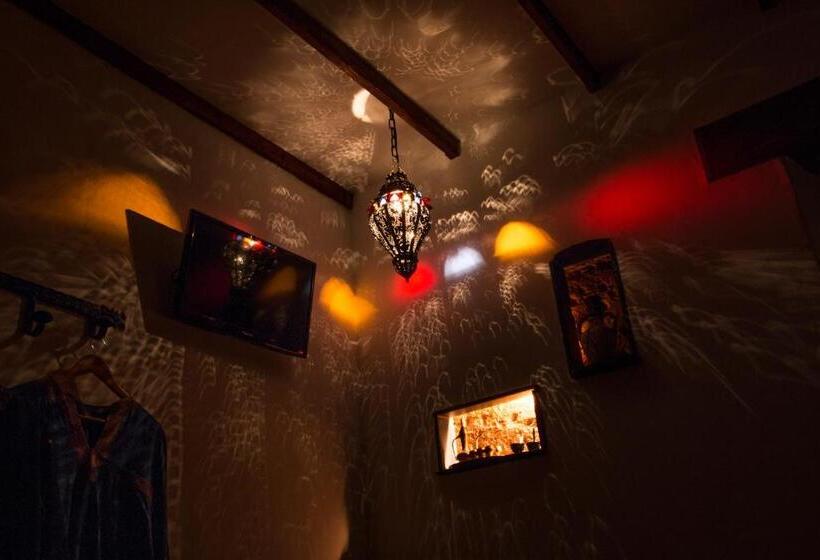 هتل Rural La Rosa De Los Tiempos