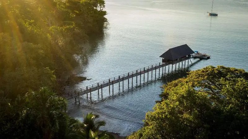 هتل Seagull Cove Resort