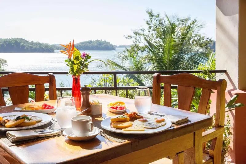 هتل Seagull Cove Resort