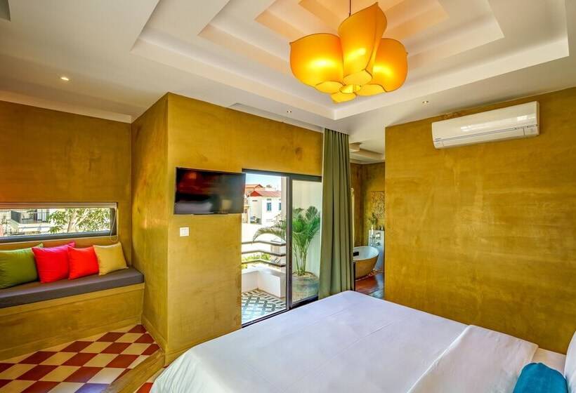 هتل The Secret Corner Unique Residence