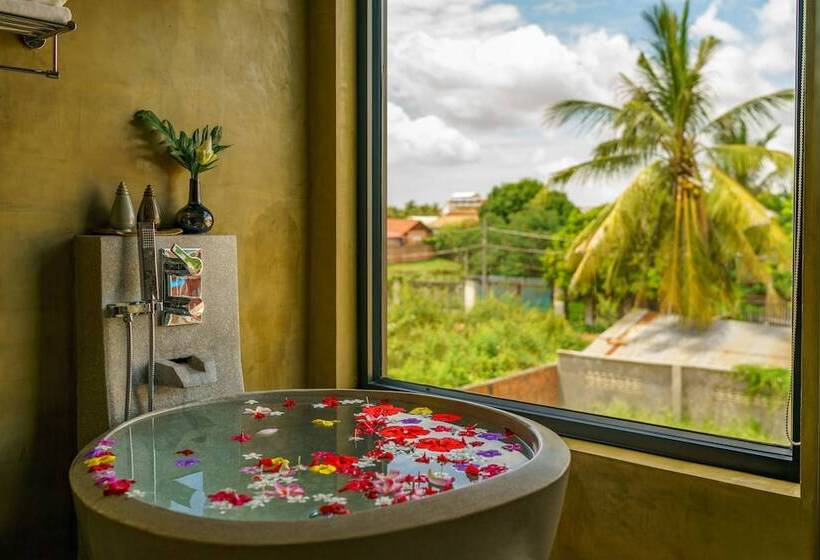 هتل The Secret Corner Unique Residence