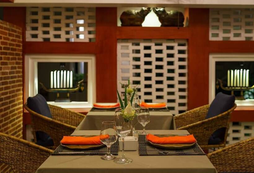 هتل The Secret Corner Unique Residence