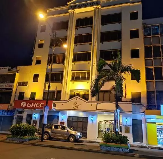 The Executive Hotel Lahad Datu