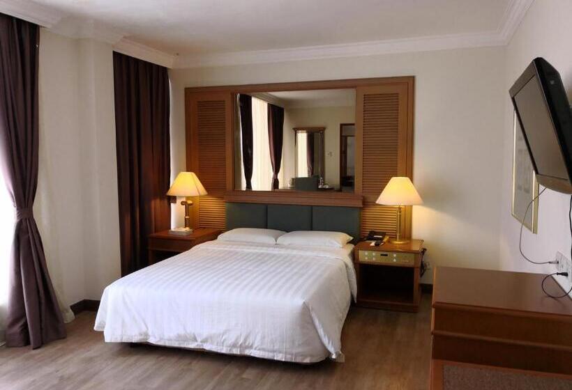 The Executive Hotel Lahad Datu