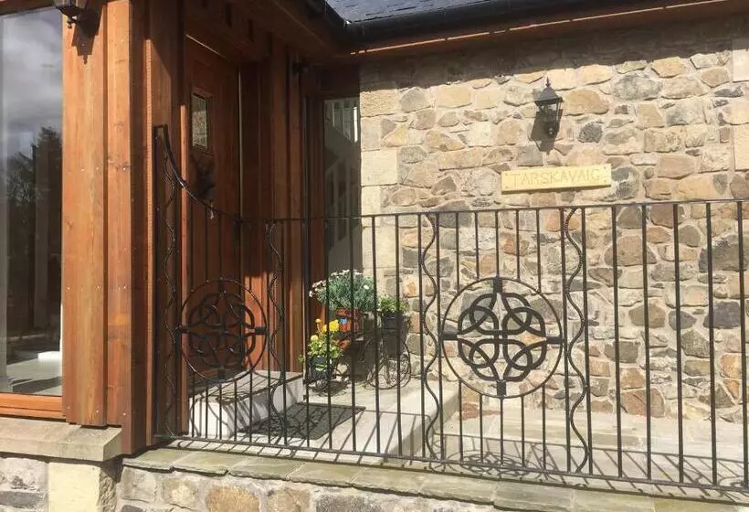 Tarskavaig B&b