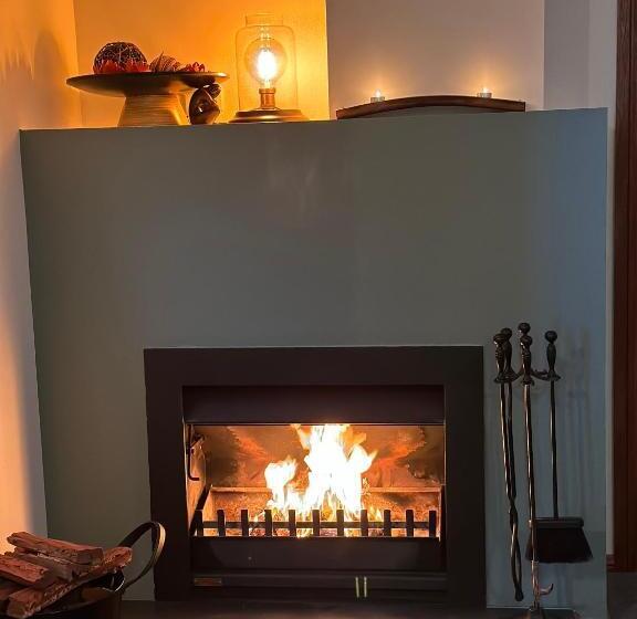 Wine And Roses Bed And Breakfast