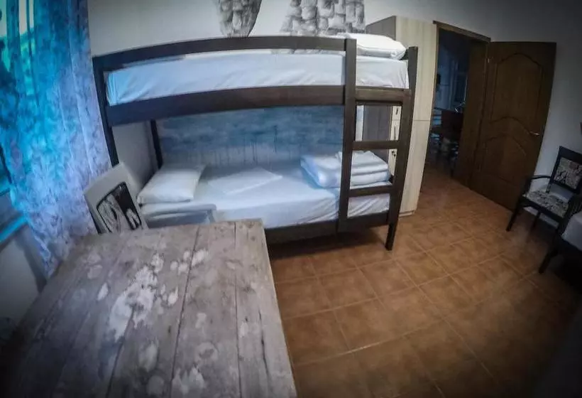 Arka Hostel