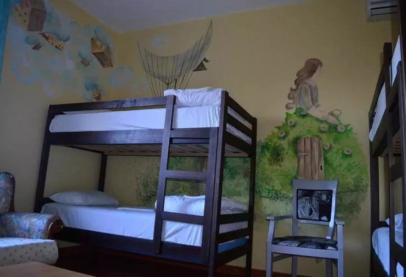 Arka Hostel
