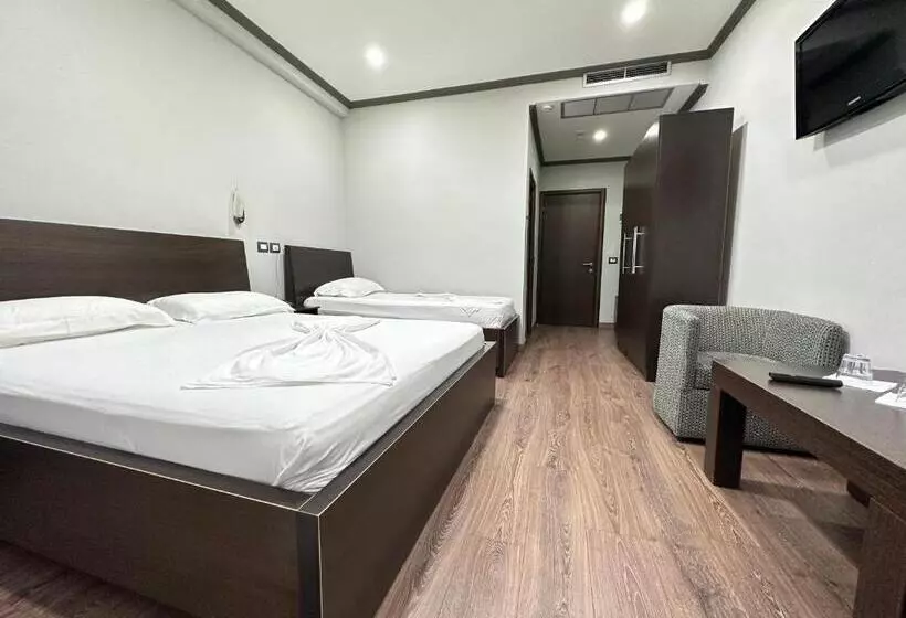 Aamiaismajoitus (B&B) Panorama Hotel Central