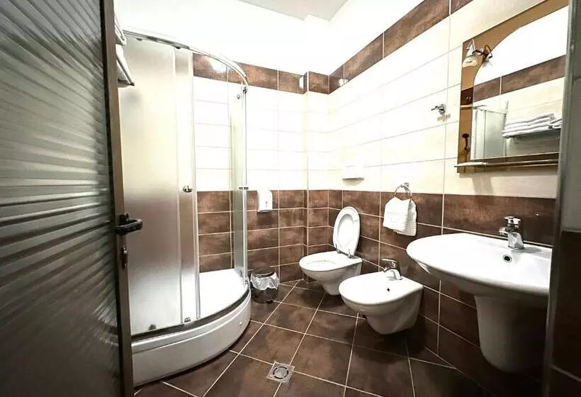 Aamiaismajoitus (B&B) Panorama Hotel Central