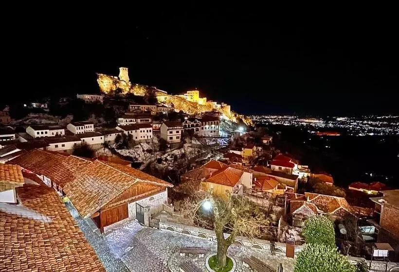 Aamiaismajoitus (B&B) Panorama Hotel Central