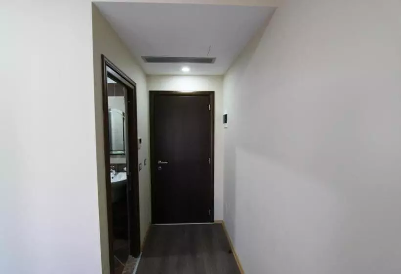 Aamiaismajoitus (B&B) Panorama Hotel Central