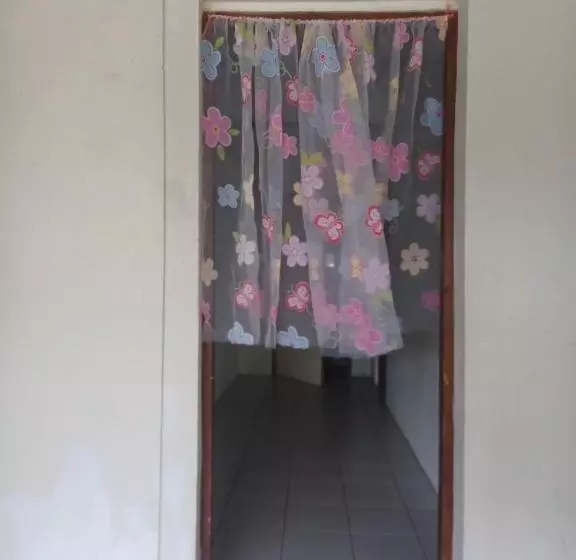 هتل Bluepango Guest House