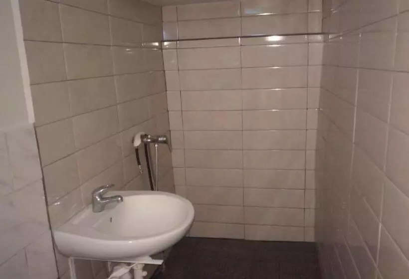 هتل Bluepango Guest House