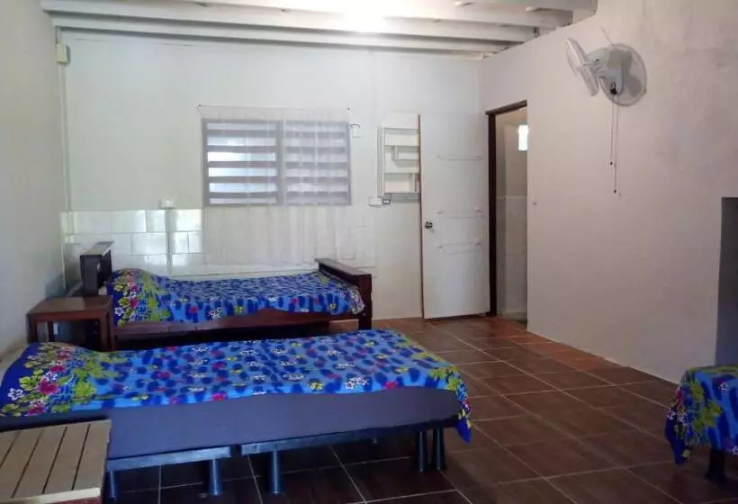 هتل Bluepango Guest House