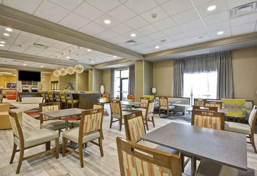 Hotelli Hampton Inn Blue Ash/cincinnati