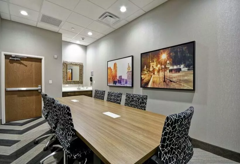 Hotelli Hampton Inn Blue Ash/cincinnati