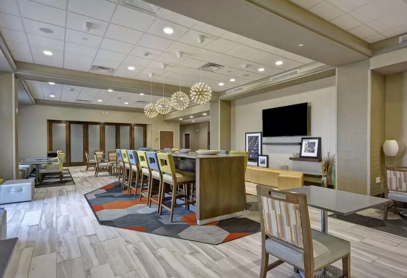 Hotelli Hampton Inn Blue Ash/cincinnati