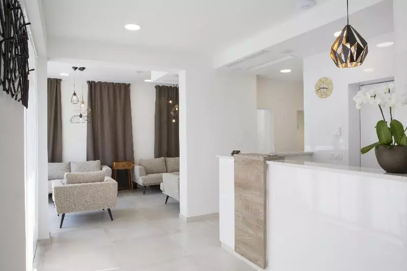 Boutique Hotel Intermezzo   Pag Centre