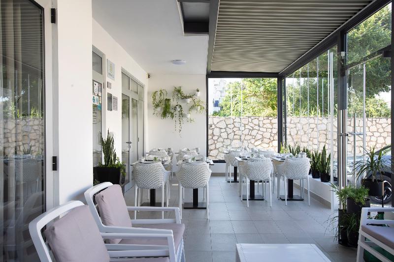 Boutique Hotel Intermezzo   Pag Centre