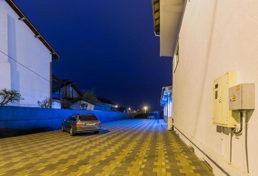 فندق Raxand Residence