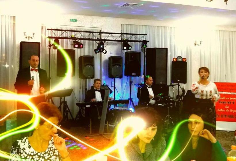 فندق Raxand Residence