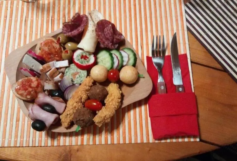 هتل Raxand Residence