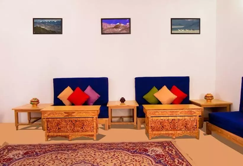 هتل The Ayali Leh